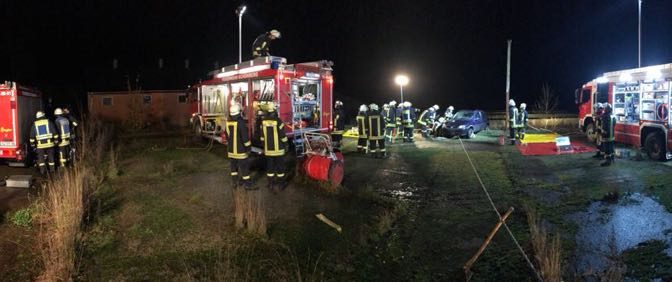 Die Freiwilligen Feuerwehren Schönberg und Linau üben zusammen